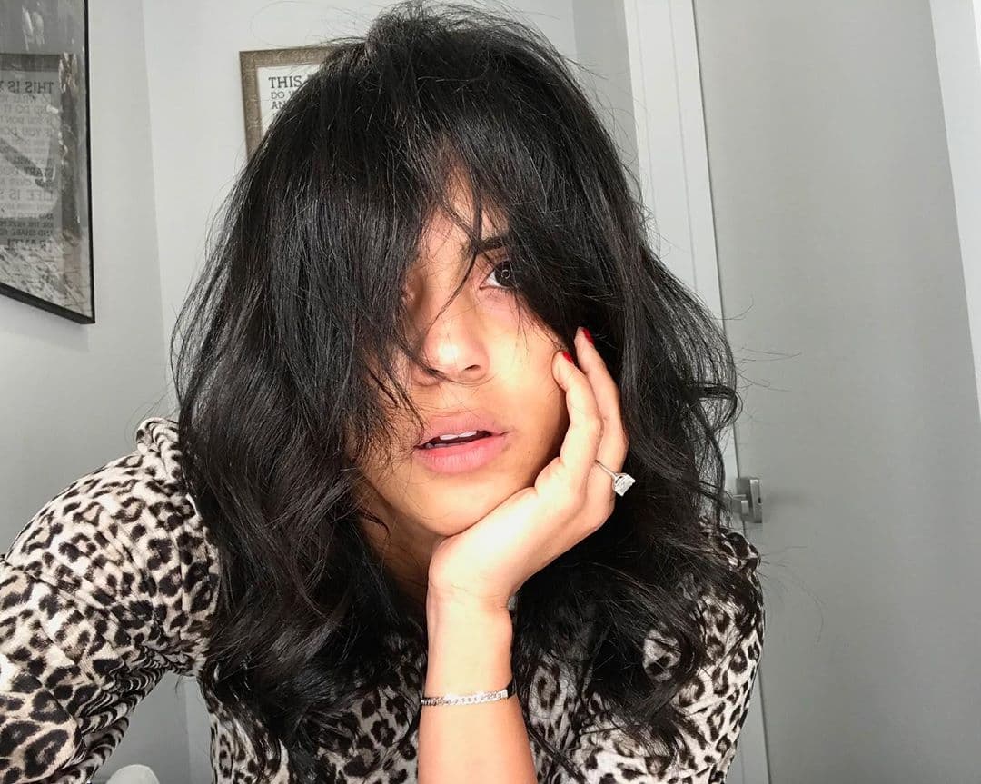 "¿Por dónde se supone debo empezar? Esta es la cara que pones cuando te enteras de la lista interminable de cosas que se deben hacer para organizar una boda", mencionó la presentadora dominicana.