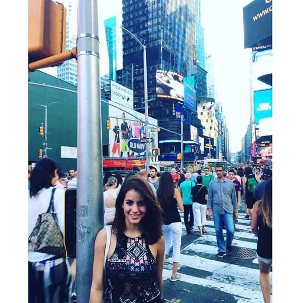 No perdió la oportunidad de pasear por las calles.