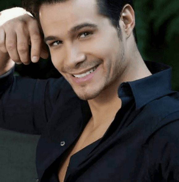 Este guapísimo actor ha participado en varios melodramas.