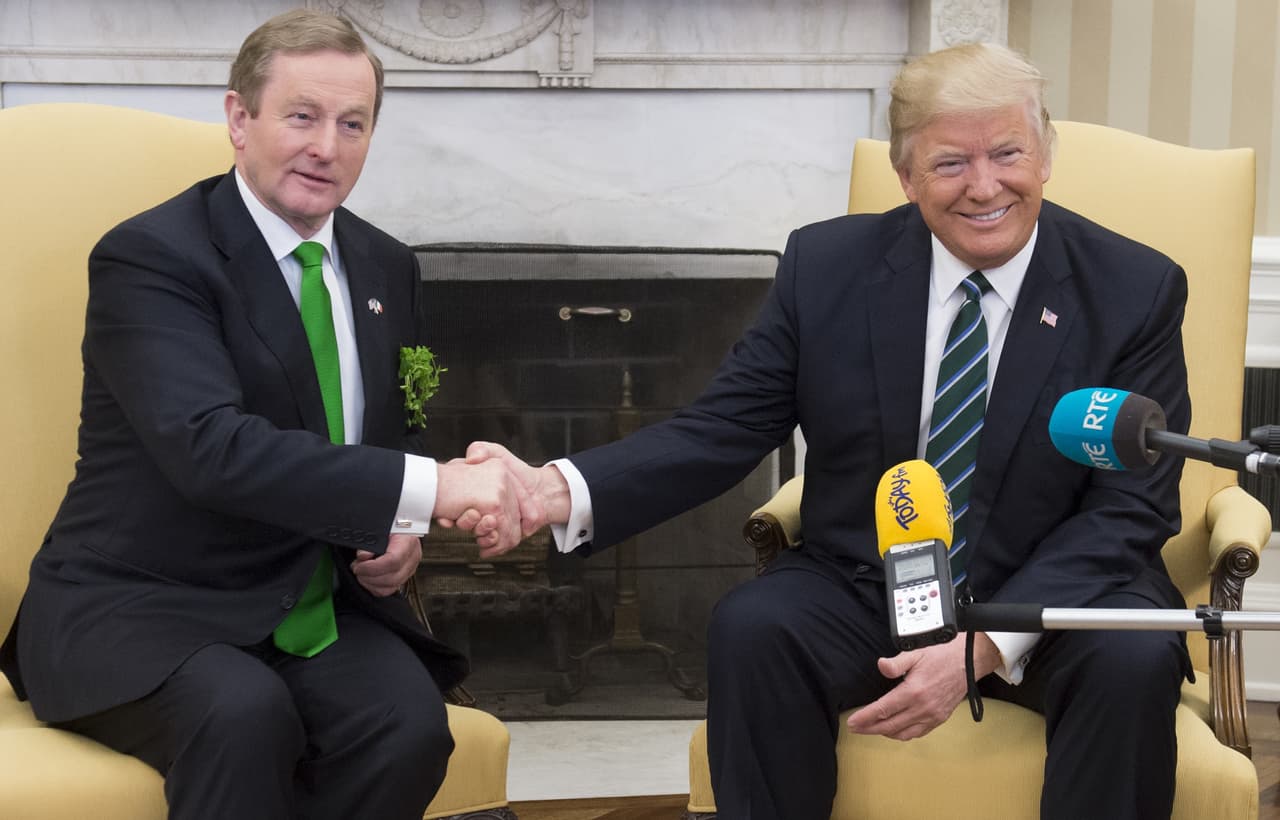 El primer ministro irlandés pide a Trump regular a los indocumentados (entre ellos los irlandeses)