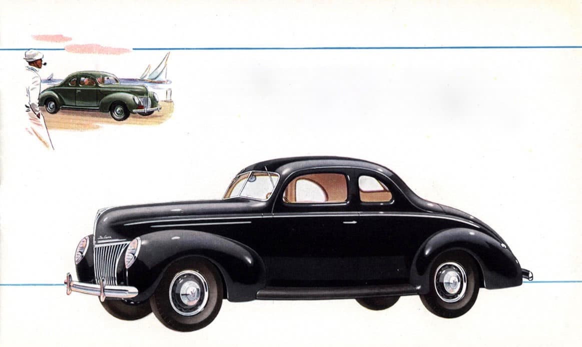 <h3 class="cms-h3-H3">20. Ford Deluxe 1939</h3>
<br>
<br>
<b>Diseñador lider: E. T. 'Bob' Gregorie.</b>
<br>
<br>Los años 30 vieron la transición de carrocerías compuestas por distintas piezas a las carrocerías unitarias, lo que animó a los diseñadores a experimentar con diseños aerodinámicos con distintos grados de éxito. Para 1939 Ford adoptó un diseño muy similar al del Lincoln Zephyr de 1938 creado un clásico instantáneo. Los Ford de los años 30 era mecánicamente inferiores a sus competidores, especialmente a los Chevrolet, pero su belleza perdurable ha resistido el paso del tiempo como pocos autos económicos de esa, o de ninguna otra era.