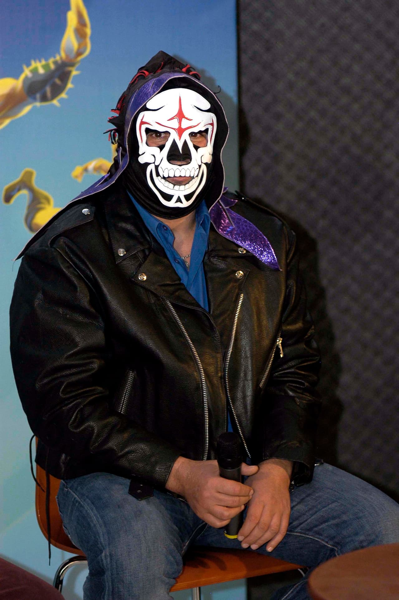 La Parka dejó su último aliento a los 54 años, el pasado 11 de enero. El peleador de Lucha Libre no logró recuperarse de un terrible accidente sufrido en octubre del 2019.