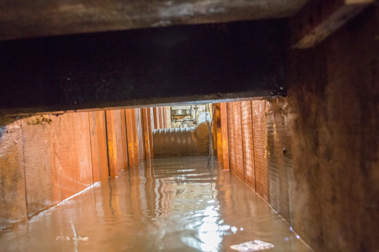 La construcción mide un metro aproximadamente de diámetro y 1.80 de altura.