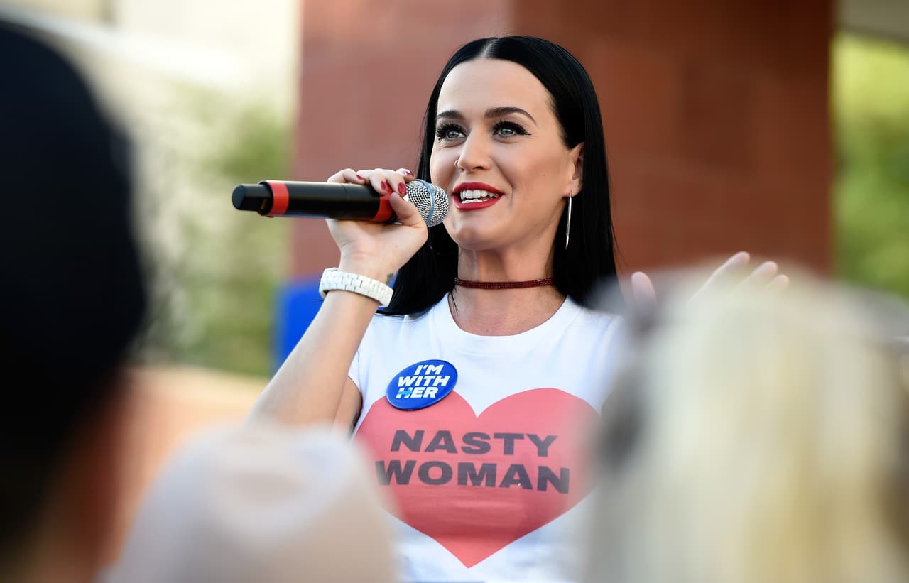 Katy Perry le dio el mejor regalo de cumpleaños a Hillary Clinton 