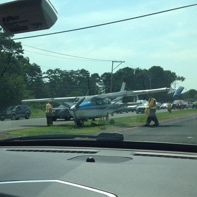 Aeronave aterriza de emergencia en carretera de NJ