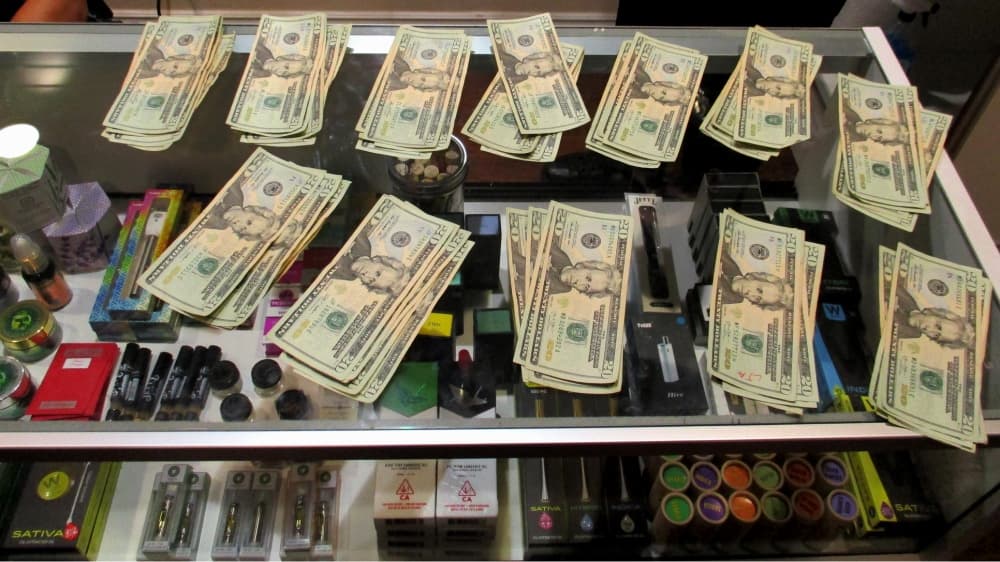 Lo que quemaban en una iglesia del sur de California no era incienso, sino marihuana