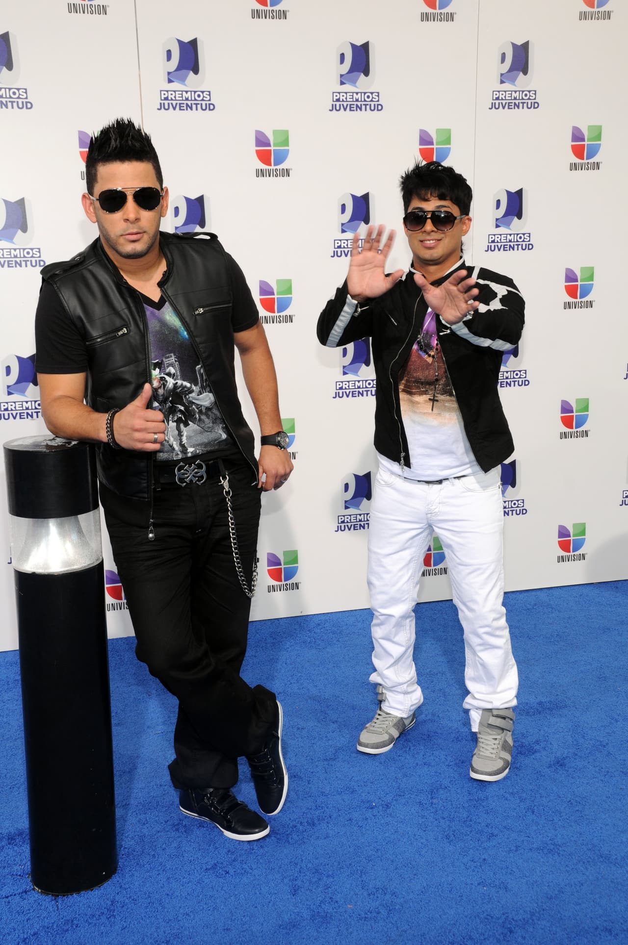 El dueto de música urbana Dyland & Lenny también estuvo entre los asistentes a la gran fiesta. Su debut fue en 2010, pero en 2013 se confirmó su separación. Asistieron a Premios Juventud en 2011. Algunos de sus temas más conocidos fueron ‘Nadie te amará como yo’ y ‘Pégate más’.
