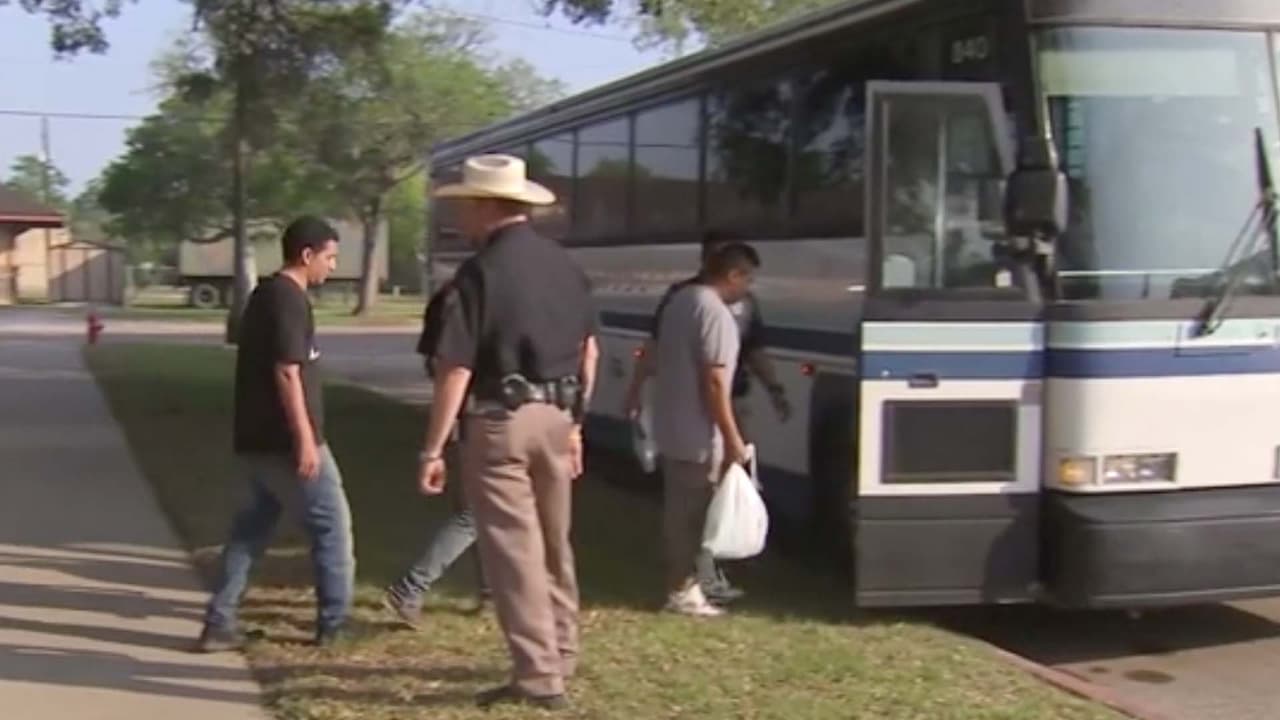 Los inmigrantes fueron canalizados a la Patrulla Fronteriza para ser procesados.