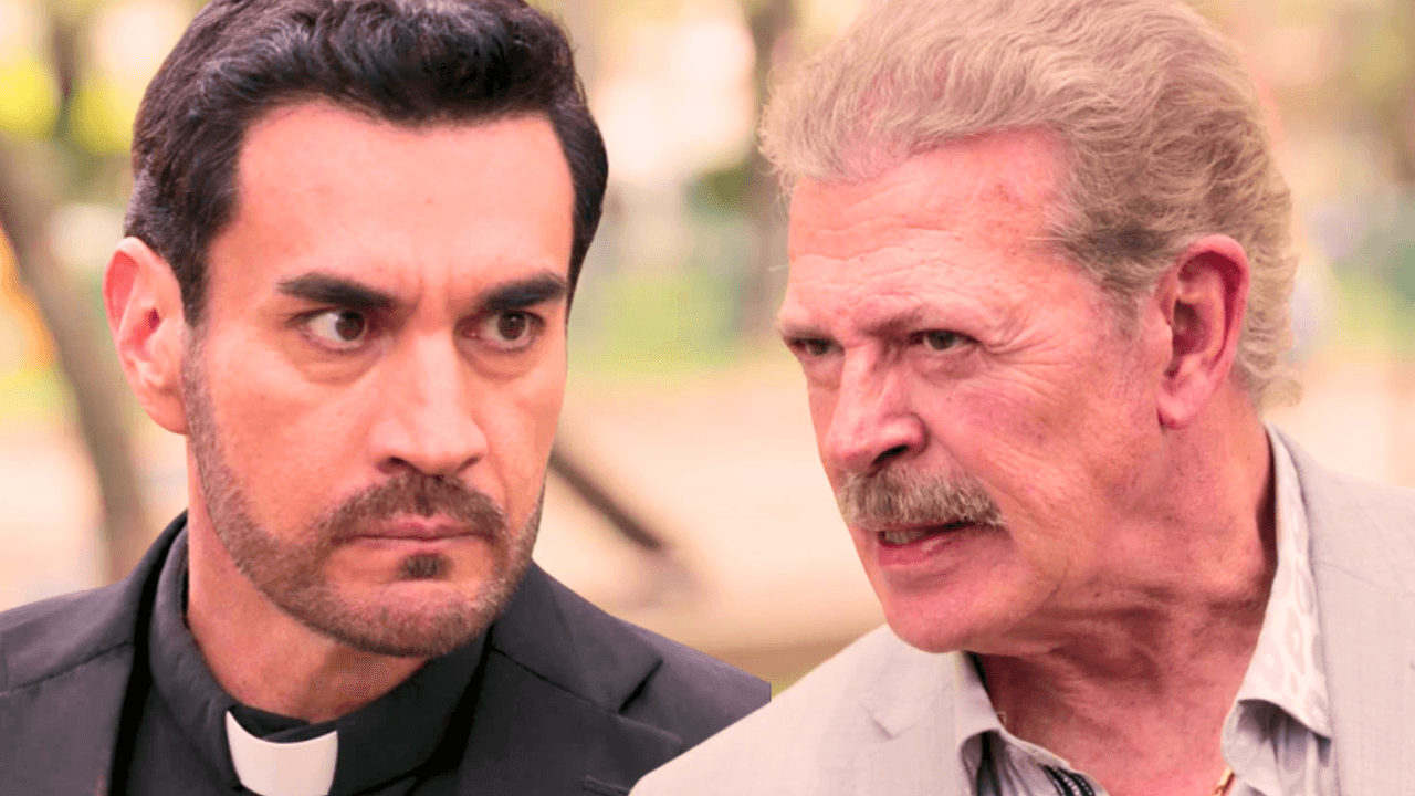 Salvador defiende a Carolina y enfrenta a Ramiro | Los Hilos del Pasado | Capítulo 59