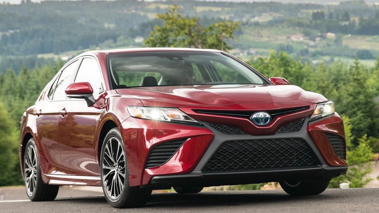 <h3 class="cms-h3-H3">Iluminación nocturna 'buena' en sus versiones altas y 'aceptable' en sus versiones bajas: Toyota Camry</h3>