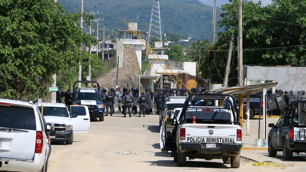 Riña en una cárcel de Acapulco deja 28 muertos