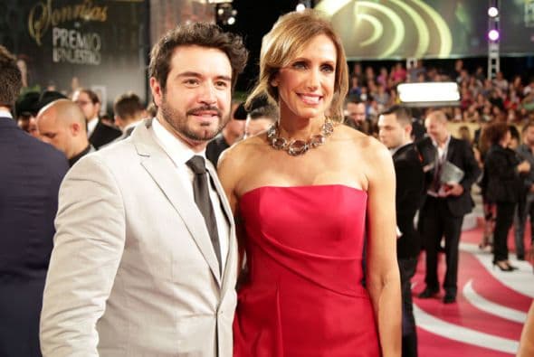 ¿A quién no le gusta un 'selfie'? Y es que están de moda. Mira estas que los artistas se tomaron en la alfombra de Premio Lo Nuestro 2014.