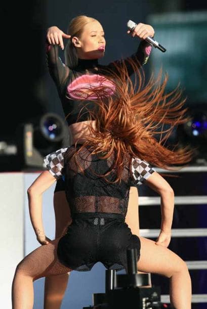 La estrella sexy del Hip Hop dejó a más de uno babeado a propósito de su sugerente coreografía durante su presentación en el cierre del festival de verano en LA #MadeInAmerica. ¿Quieres ver más fotos? más fotos aquí