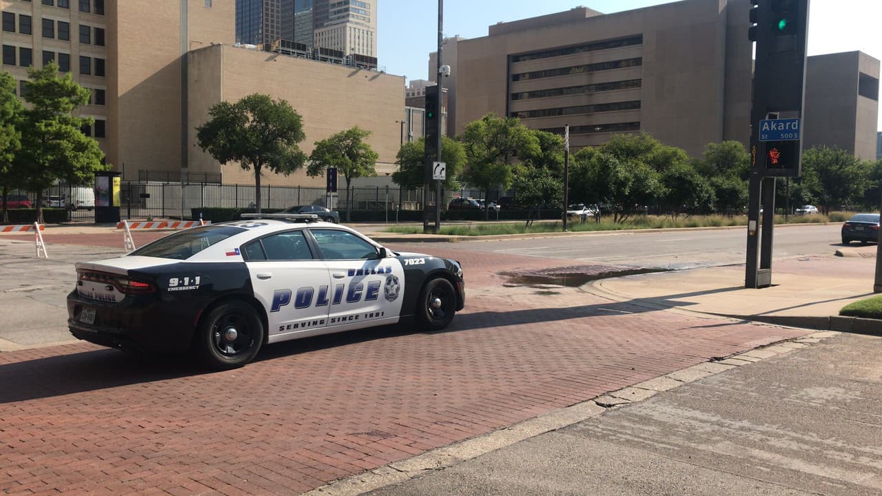 Despiden a tres policías de Dallas, uno de ellos acusado de robo y otro de conducir ebrio