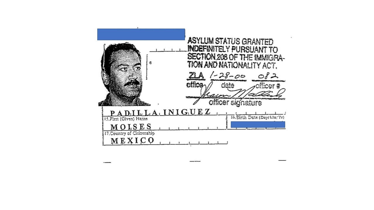 Copia de la aprobación del caso de asilo de Moisés Padilla.