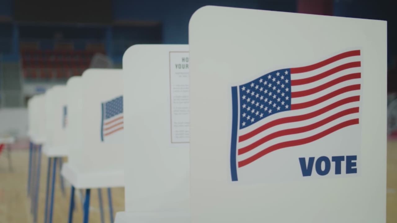 ¿Pueden los residentes permanentes inscribirse y votar en EEUU? Te explicamos las consecuencias legales