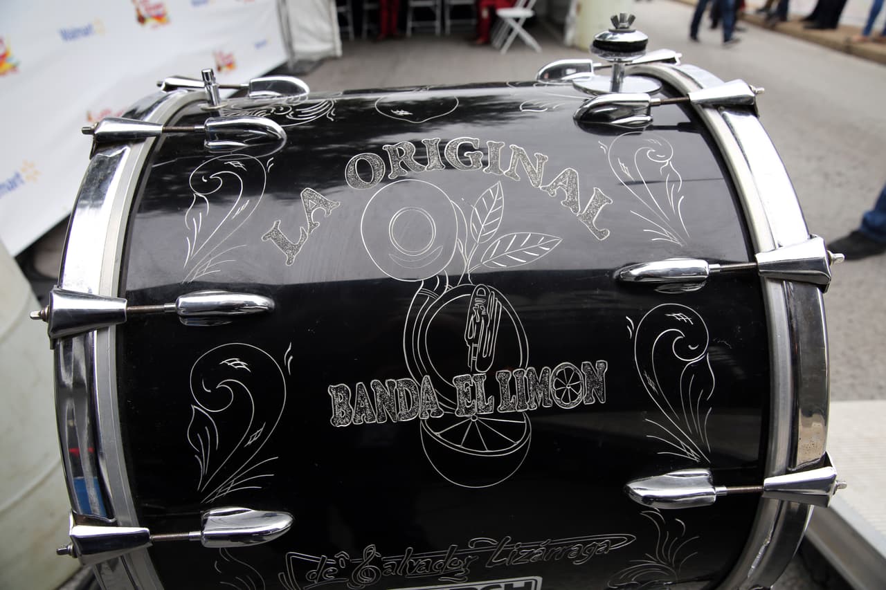 Miles cantaron y bailaron a ritmo banda, norteña, cumbia, hip-hop y rap