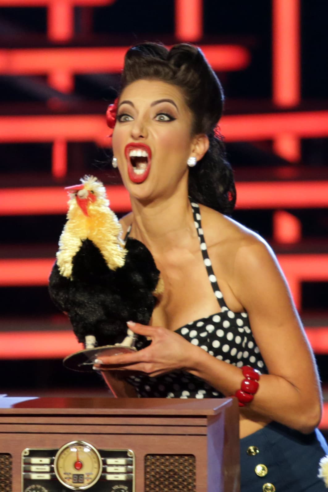 Setareh y el éxito arrollador que ha tenido con su canción nos ha sacado más de una carcajada. Revive lo mejor de su actuación.