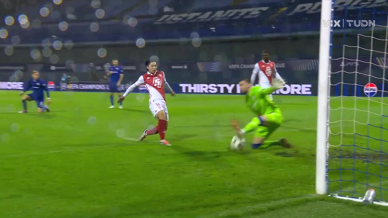 ¡Gran atajada! Nevistic reacciona de forma espectacular para mantener el empate