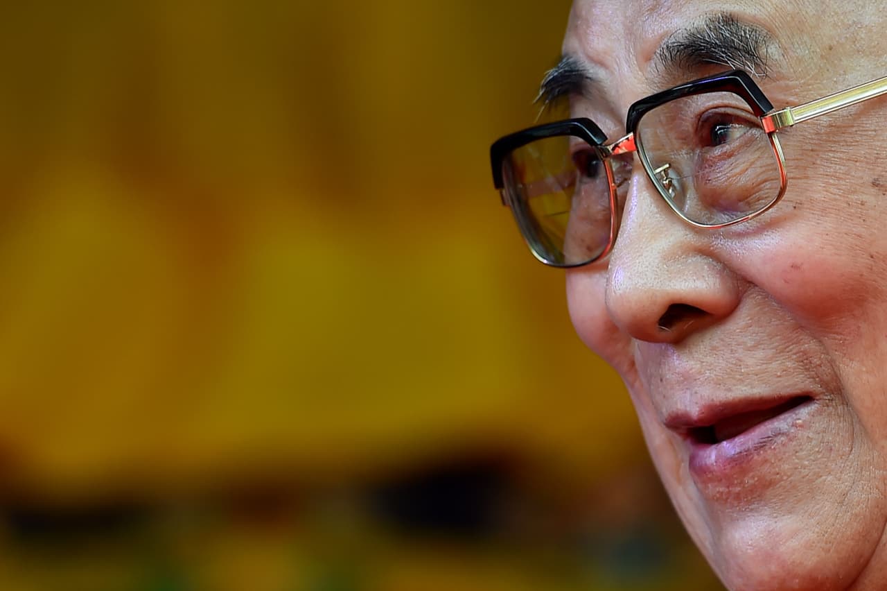 Miles de simpatizantes del Dalai Lama, líder de los tibetanos en el exilio, celebran desde hoy su 80 años con tres días de celebraciones en California durante la "Cumbre Mundial de la Compasión", un encuentro que promete suscitar protestas de una corriente budista rechazada por el jefe tibetano.