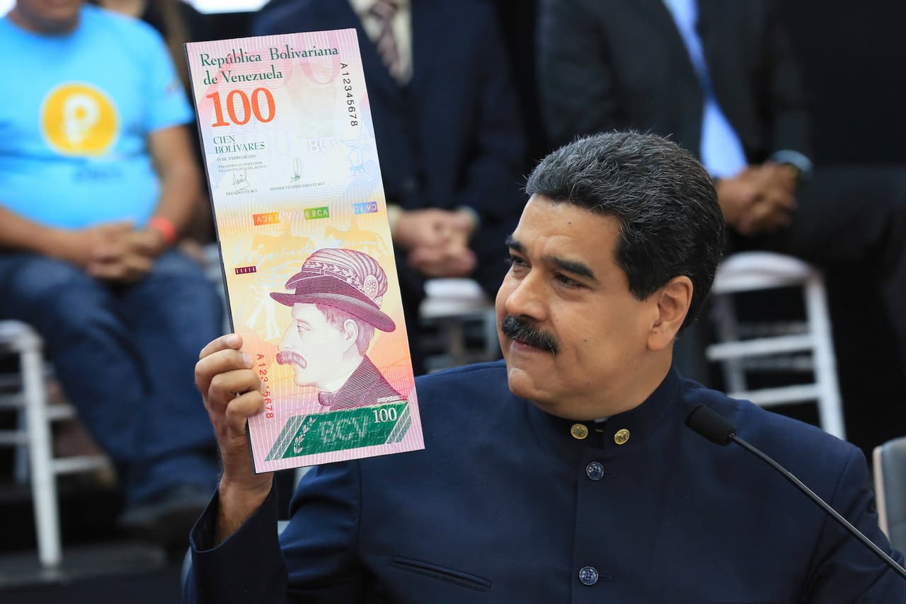 Maduro le quita tres ceros a la moneda venezolana en un intento por frenar la desbocada inflación
