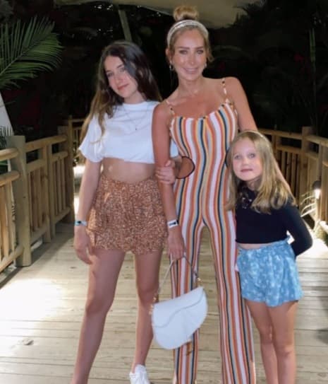 <b>Geraldine Bazán</b>
<br>Por su parte, la actriz disfrutó un glamuroso descanso en playas mexicanas junto a sus hijas: Elisa Marie y Alexa Miranda.
