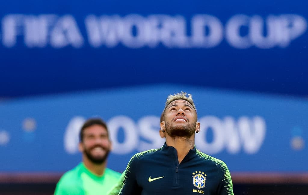 Un actuación sobresaliente, convincente, a la altura de su talento y de lo que del astro brasileño se espera, daría mucha paz no solo al delantero sino a sus fieles aficionados.