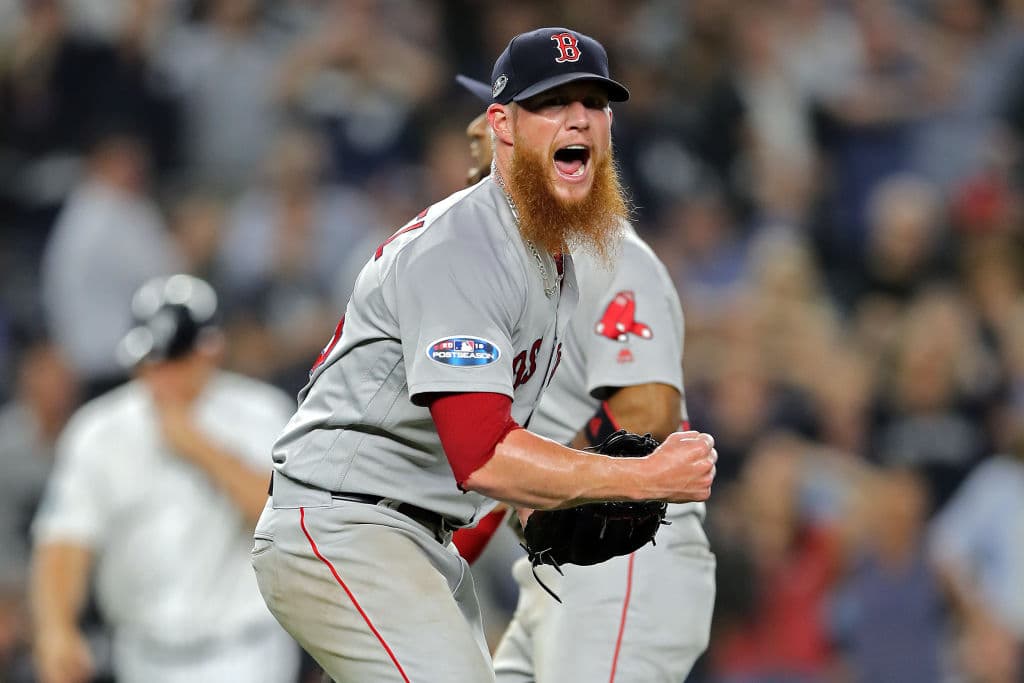 En la novena entrada, con el estelar cerrador de Boston Craig Kimbrel, la situación se puso crítica. New York anotó dos carreras y el juego se apretó que parecía que los de casa iban a ganarlo.