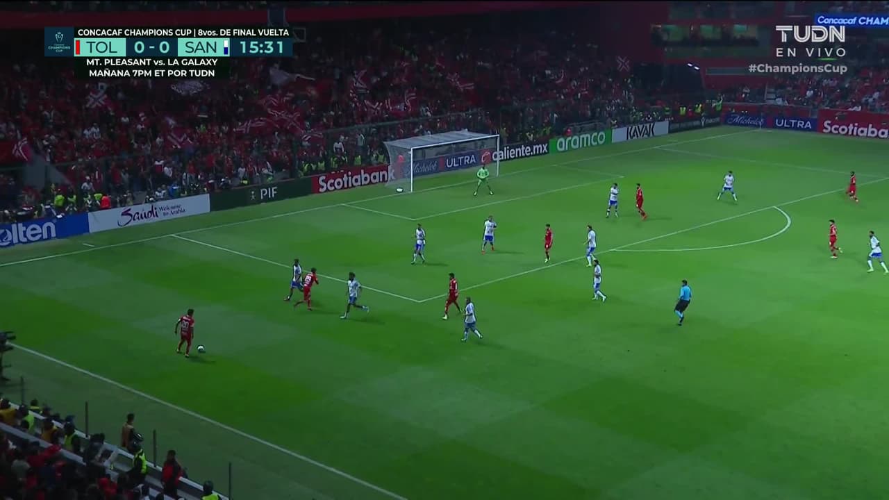 ¡TIRO ATAJADO! disparo por Paulinho.