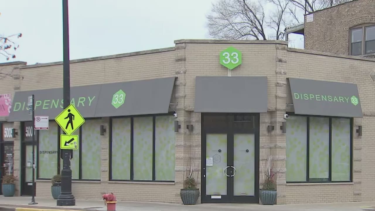 Así es como se preparan los dispensarios de marihuana en Chicago para recibir al público