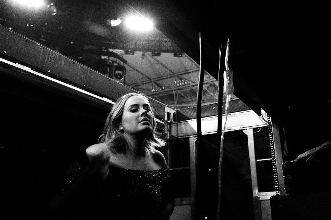 La cantante actualizó sus cuentas de redes sociales y su sitio web el lunes, acción que desató todo tipo de reacciones.