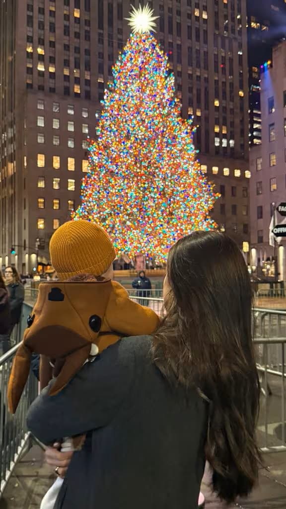 Nadia y 'Marquito' visitaron el árbol de Navidad del Rockefeller Center.