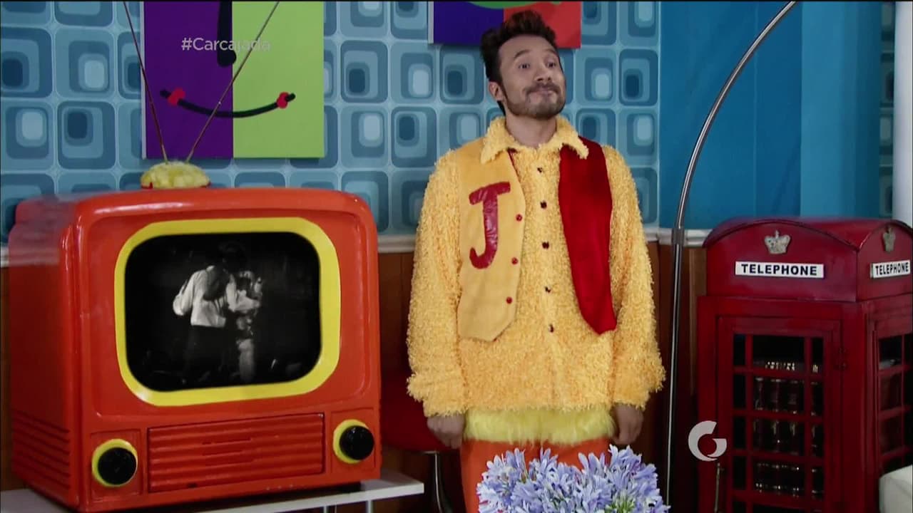 El verdadero nombre de Junior es una alusión al famoso escritor italiano Dante Alighieri (Coman-Dante Alighieri).