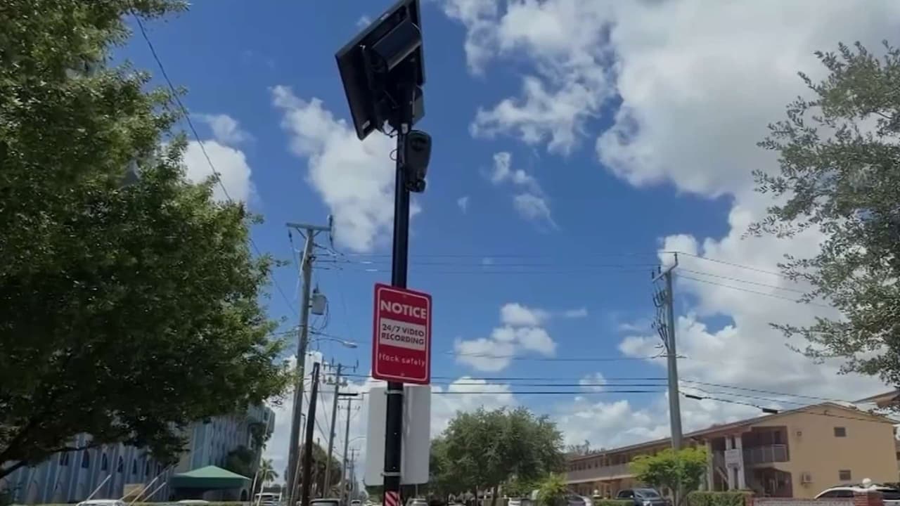 ¿Por qué Ron DeSantis ordenó retirar las cámaras 'Flock' de las carreteras estatales de Florida?