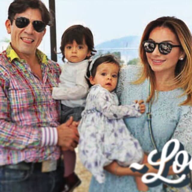 <b><a href="http://www.univision.com/temas/jorge-salinas">Jorge Salinas</a></b> y 
<b><a href="http://www.univision.com/temas/elizabeth-alvarez">Elizabeth Álvarez</a></b> tuvieron a sus gemelos hace casi 2 años y hasta el momento los pequeños no se asemejan a ninguno de sus dos padres.