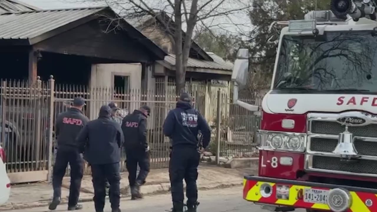 Pareja de la tercera edad muere en un incendio tras quedar atrapados en su casa en San Antonio
