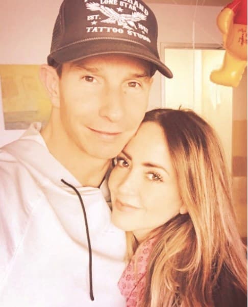 “Entonces aquí nada más hablamos con esta claridad de: ‘a ver, aquí no hay espacio para drama ni nada, o sea, tú quieres estar conmigo, yo quiero estar contigo, en el momento que no, mejor lo hablamos’”, compartió. 
<br>