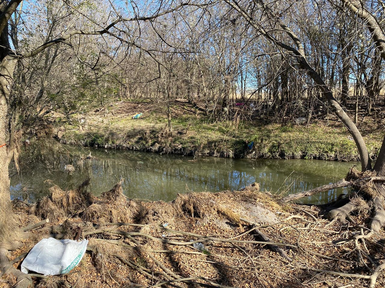 "Nuestras unidades de seguimiento continúan investigando incansablemente la desaparición de Lina. No se ha escatimado ningún recurso, tanto del Departamento como del FBI, en esta investigación. Se han dedicado innumerables horas al análisis de pruebas, a la búsqueda agresiva de pistas, a volver a entrevistar a las personas y a garantizar que cada pieza de información se analice minuciosamente", dijo el FBI en declaraciones escritas a Univision 41.