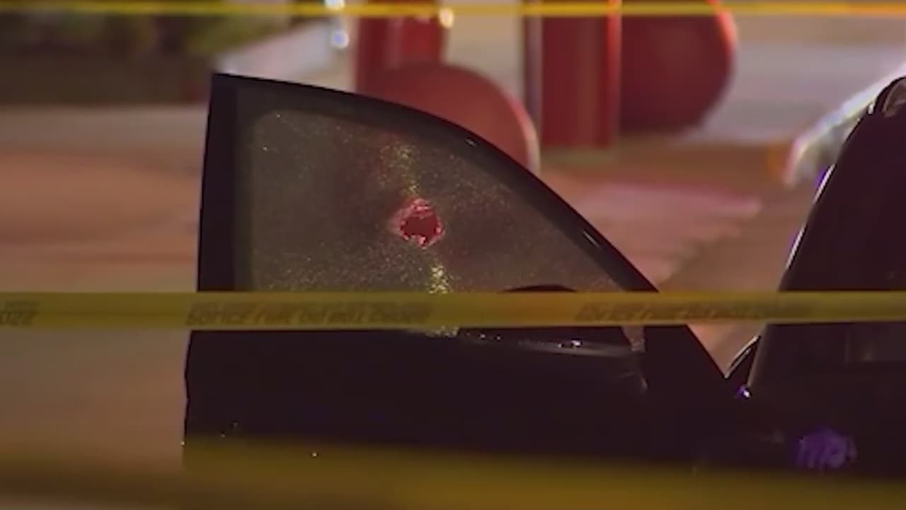Raleigh evalúa aplicar un toque de queda juvenil y sancionar a padres tras brote de violencia