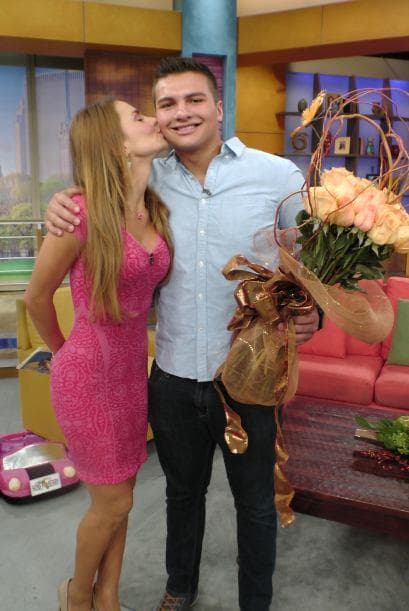 Para Ximena no fue fácil ser mamá y papá, pero tuvo la fuerza para hacerlo y él se lo reconoce. Sam adora a su mamá y quiso que lo supiera también frente a las cámaras.