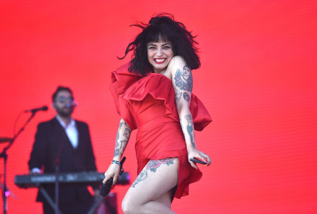Finalmente,
<b>Mon Laferte</b> llevó lo mejor de su música y buena vibras para representar no solo a los chilenos, sino todos los latinos.