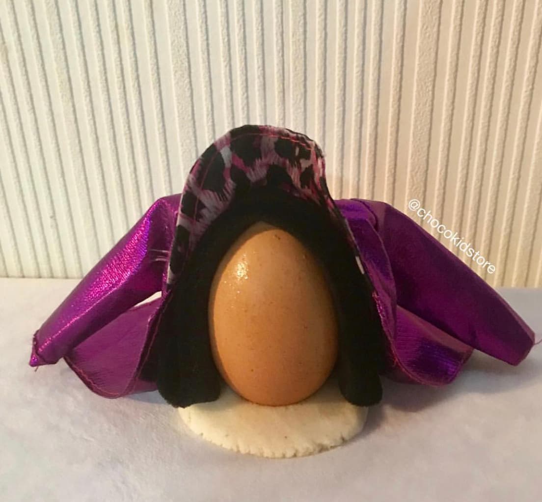 Esta es una versión combinada con el reto del huevo, el cual ha sido tendencia desde comienzos de 2019 en redes sociales.