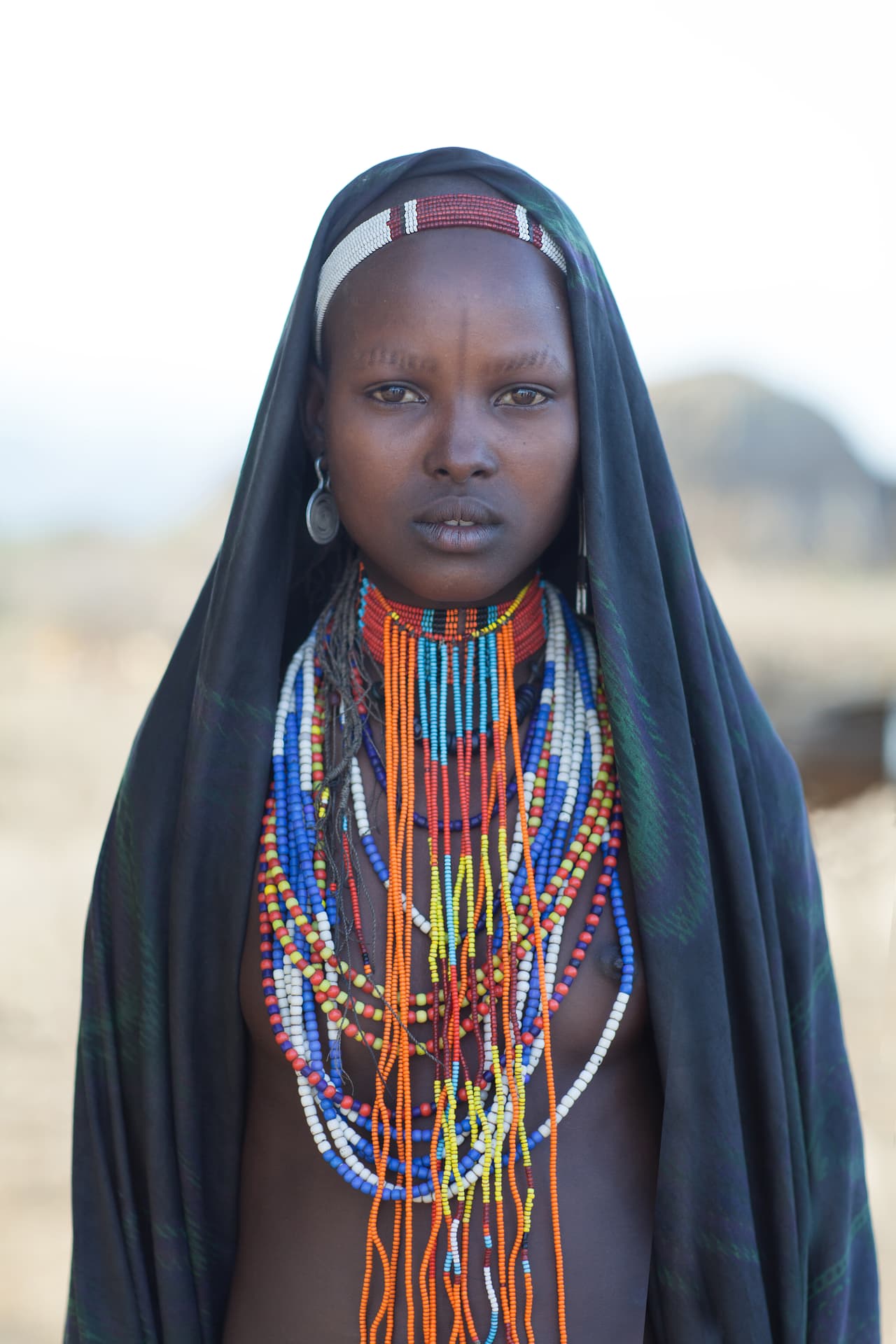 Esta serie de imágenes de mujeres alrededor del mundo forma parte de su proyecto. |
<a href="http://www.questforbeauty.co/ethiopia#0">Etiopía</a>.