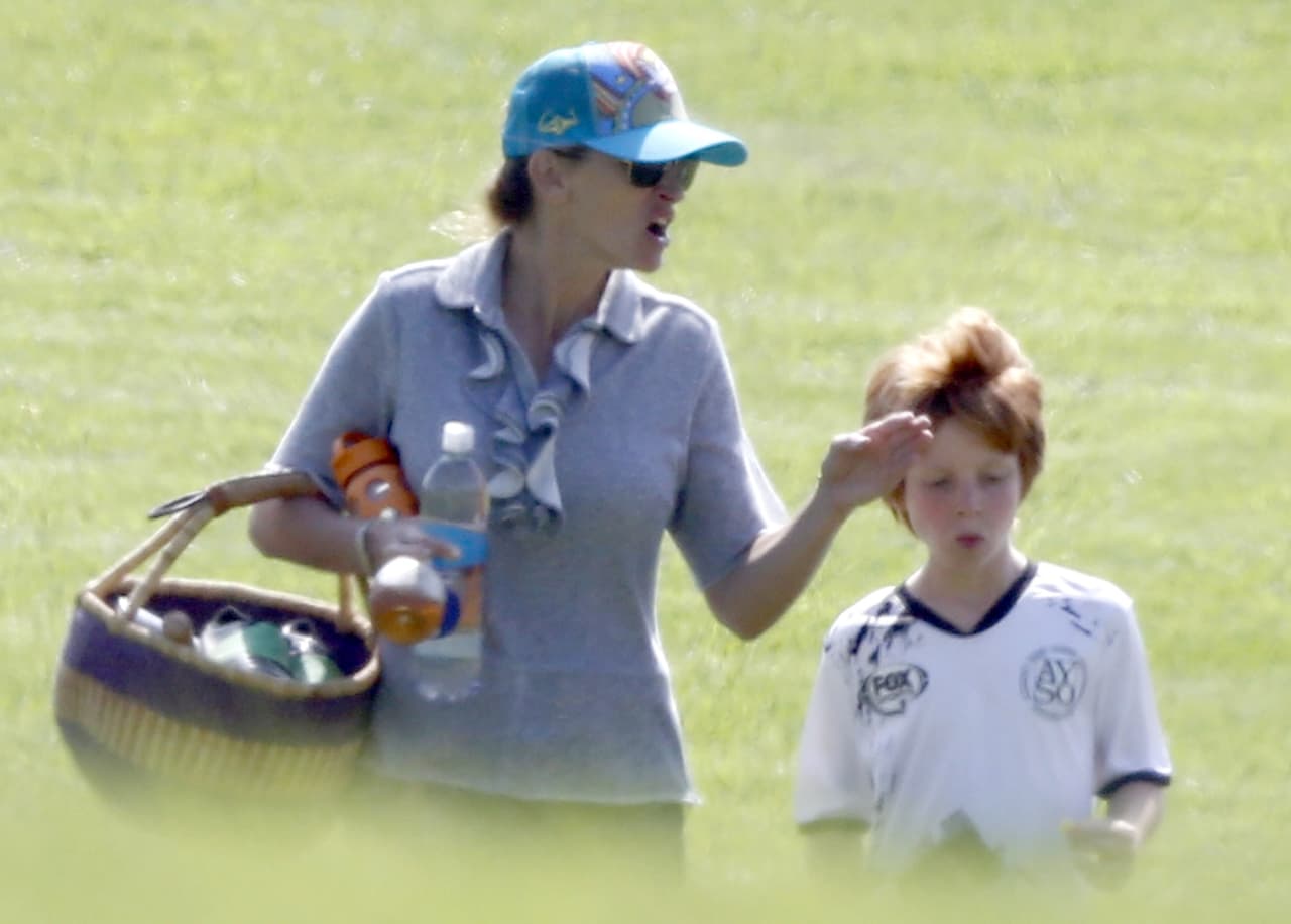 De momento Julia no permitirá que sus hijos sigan sus pasos, sino hasta que tengan la edad suficiente para decidir por sí mismos si realmente les interesa dedicar su vida a esta profesión.