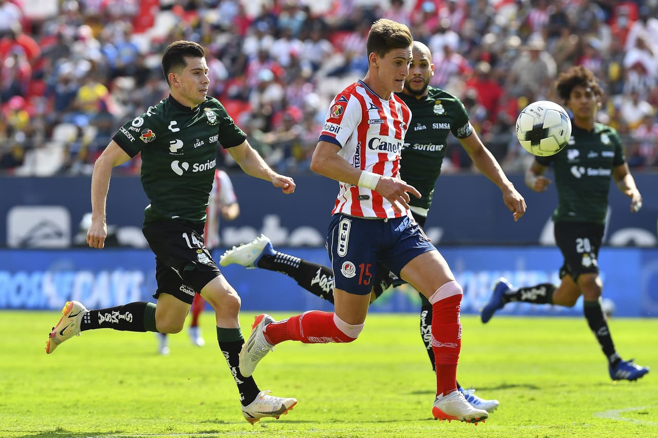 Santos remontó y sorprendió de visita al Atlético San Luis. El conjunto lagunero, a pesar de estar eliminado, hizo un gran partido y se llevó la victoria fuera de casa con goles de Eduardo Aguirre, Brian Lozano y José Ávila.