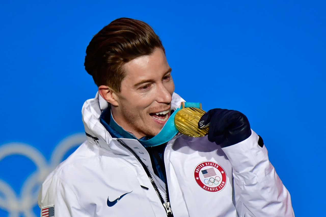 Shaun White con la medalla de oro.