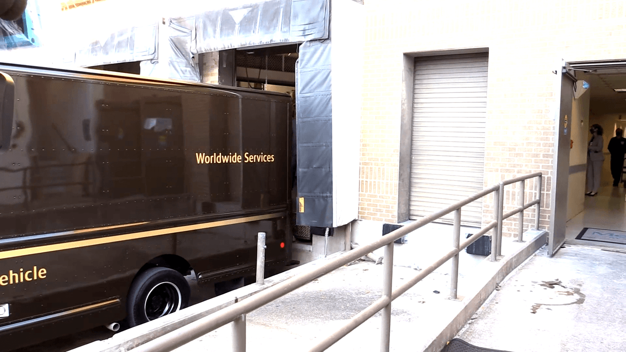 Al rededor de las 8 de la mañana recibieron el primer lote de vacunas.