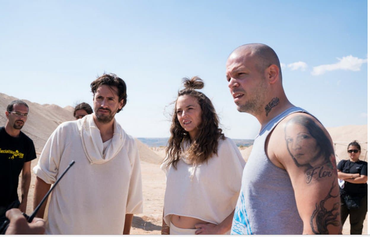 Residente trabaja en su primer sencillo como solista 