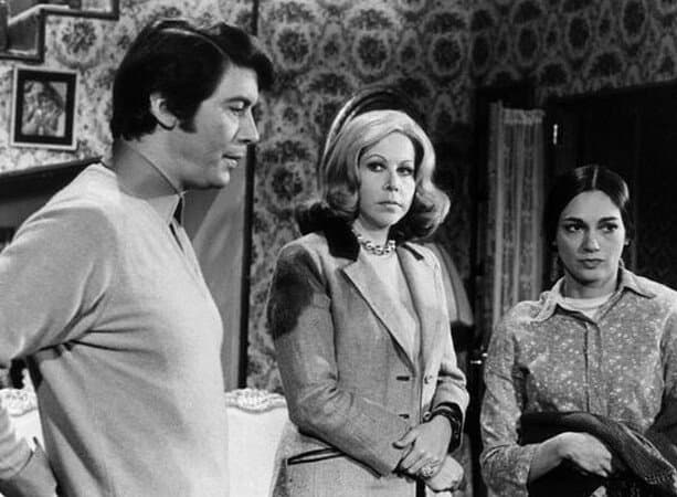 En 'Rina' (1977) fue la insoportable Doña Rafaela, la madre posesiva y castrante del protagonista. En esta historia compartió créditos con Ofelia Medina y Enrique Álvarez Félix. Posteriormente trabajó en 'Pasiones encendidas' (1978) y 'Colorina' (1980).