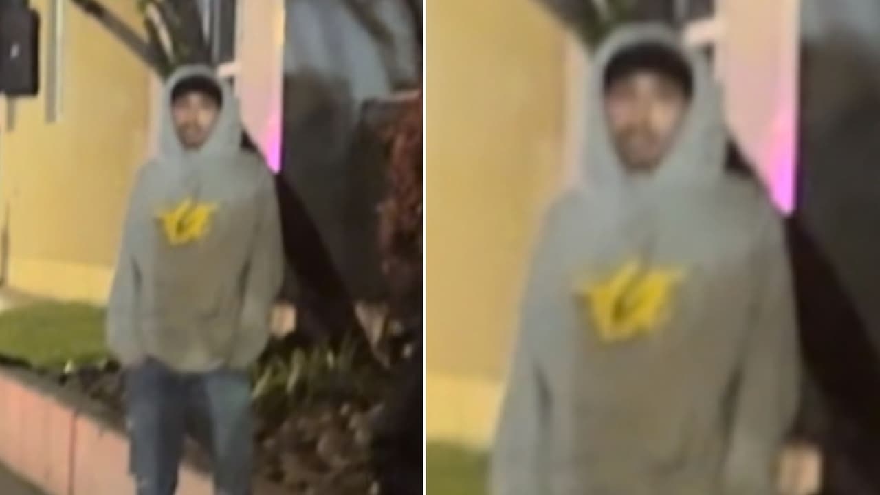 <b>Segundo testigo del incidente:</b> Un hombre que vestía una sudadera con capucha gris y también se presume que observó el incidente.